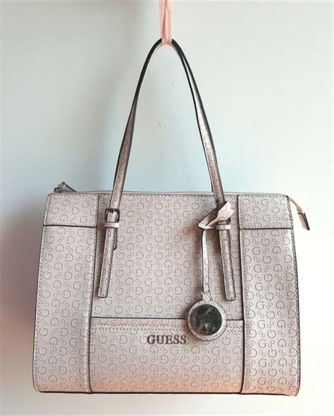 bolsa de mano guess original|bolsas guess originales.